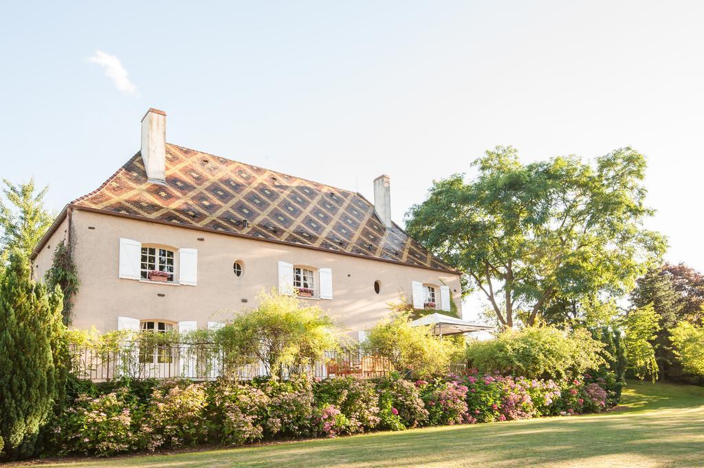 Le Petit Manoir Des Bruyeres Bed & Breakfast Villefargeau Dış mekan fotoğraf
