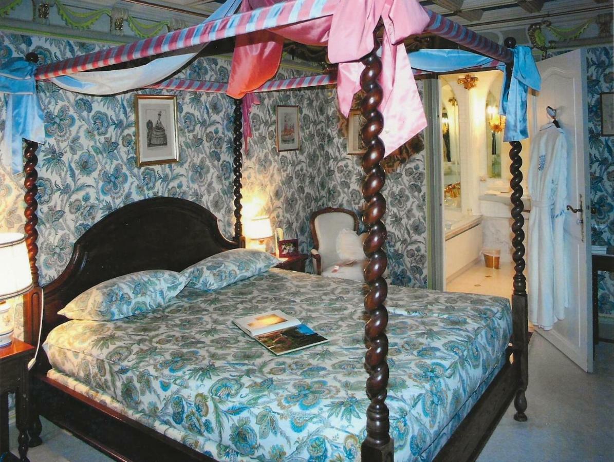 Le Petit Manoir Des Bruyeres Bed & Breakfast Villefargeau Dış mekan fotoğraf