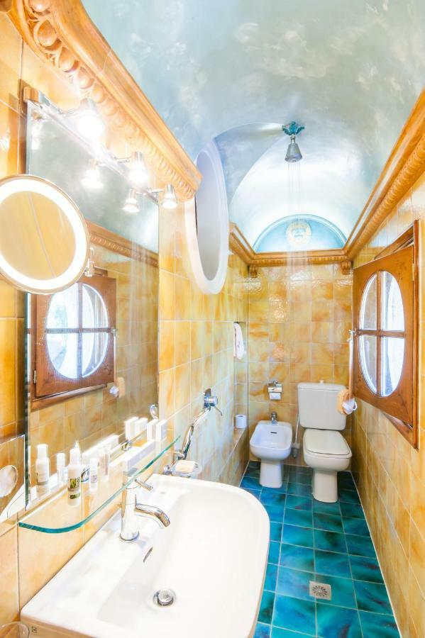 Le Petit Manoir Des Bruyeres Bed & Breakfast Villefargeau Dış mekan fotoğraf